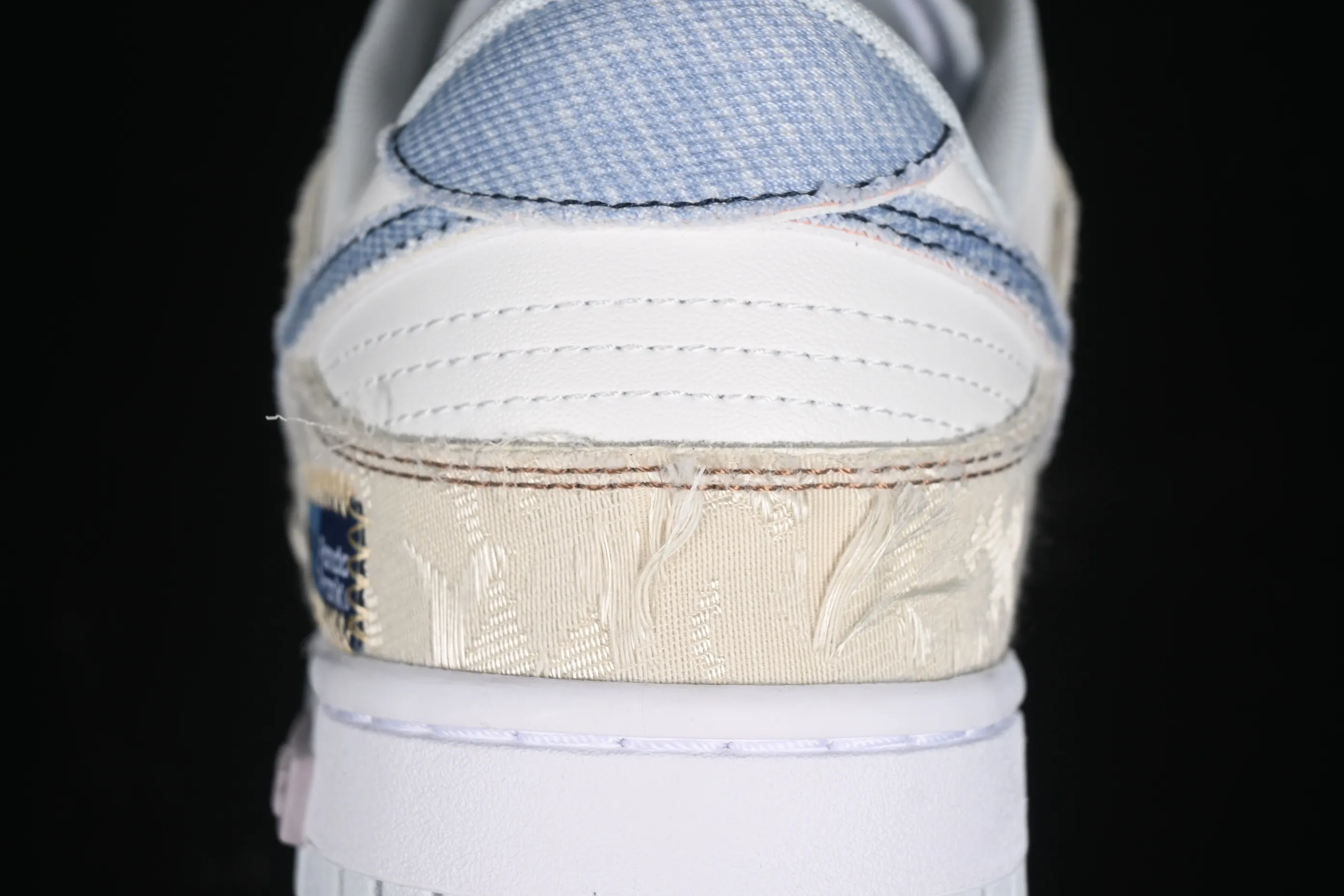 All Categories Nk SB Dunk Series Nk SB Dunk Low Low-top sneakers Nk Dunk Low Retro Panda Prank Lead the Dream Lover Special Gift Box Low-top casual sneakers HF0730-160